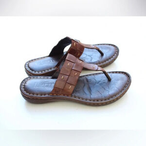 Born sandals